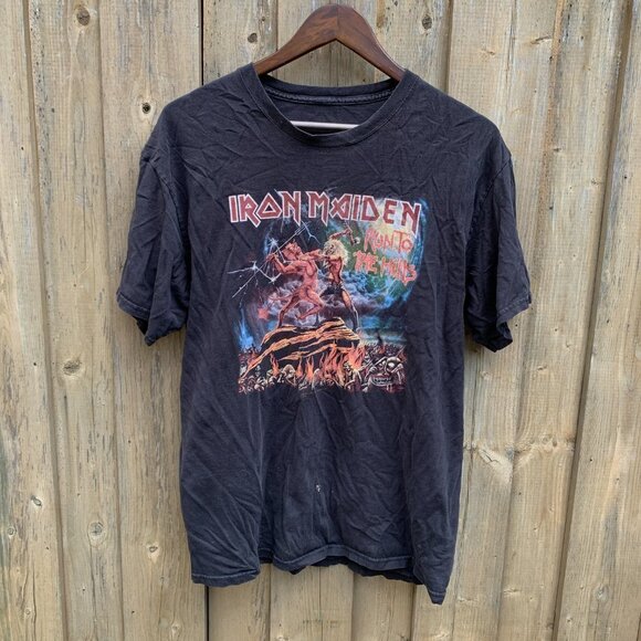 Vintage 2004 Iron Maiden Graphic T Shirt Run To The Hills - Picture 3 of 12